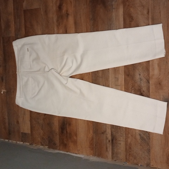 White House Black Market White 2R Slim Ankle  White Dress pants Very Nice! - Picture 3 of 5